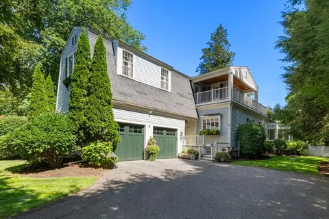 10 Cartwright Rd, Wellesley, MA 02482