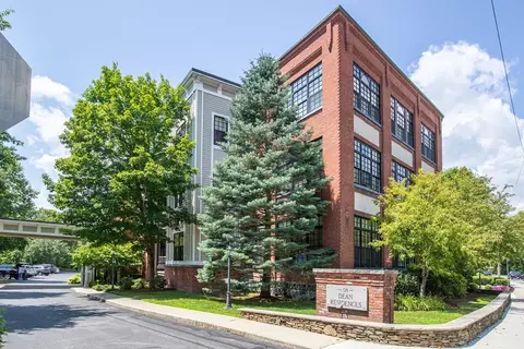 58 N Main St #304, Natick, MA 01760