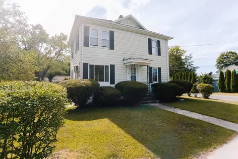 Exterior - 78 Holyoke St, Easthampton, MA 01027 photo 2 of 7