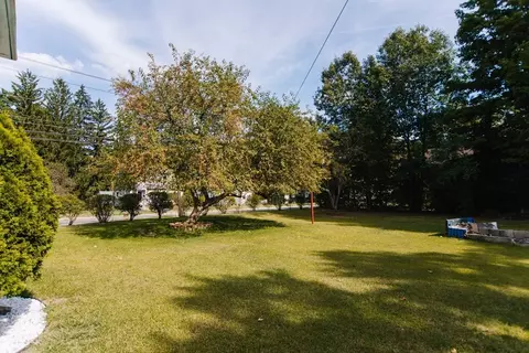 Exterior - 78 Holyoke St, Easthampton, MA 01027 photo 7 of 7
