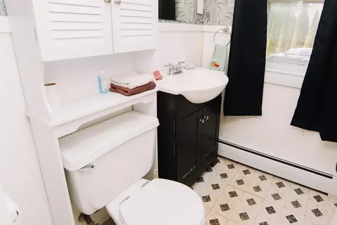 Bath - 78 Holyoke St, Easthampton, MA 01027 photo 1 of 3