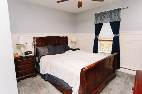 Bedroom - 78 Holyoke St, Easthampton, MA 01027 photo 2 of 15