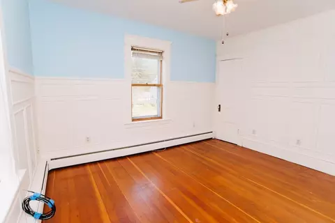 Bedroom - 78 Holyoke St, Easthampton, MA 01027 photo 7 of 15