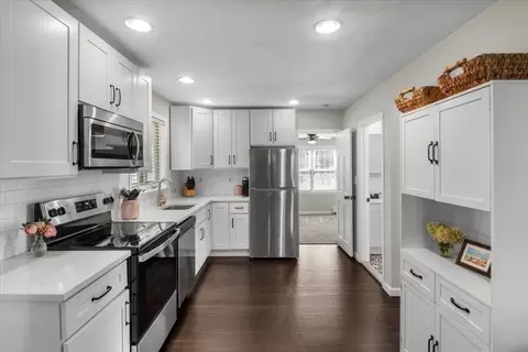 41 Arlington Rd, Dedham, MA 02026 photo 3