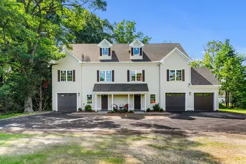 156 Chestnut St #14, North Andover, MA 01845