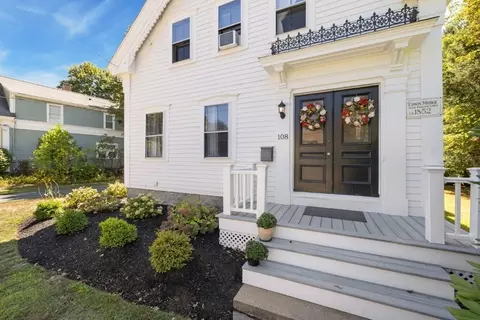 108 Centre St, Danvers, MA 01923