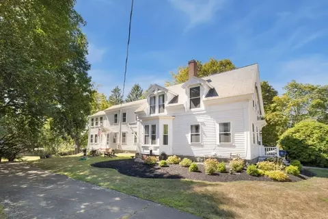 108 Centre St, Danvers, MA 01923 photo 4