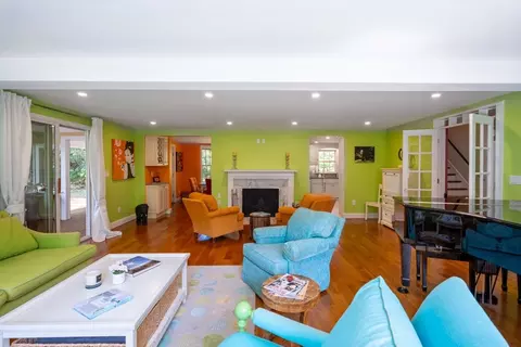 96 Conant, Weston, MA 02493 photo 16