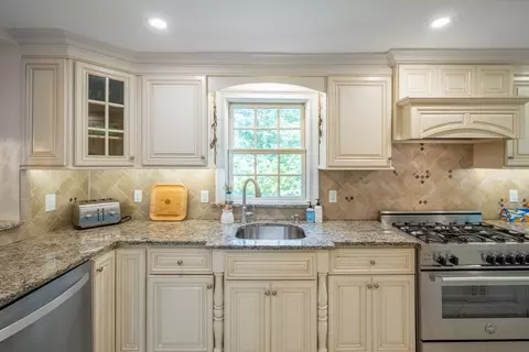 96 Conant, Weston, MA 02493 photo 21