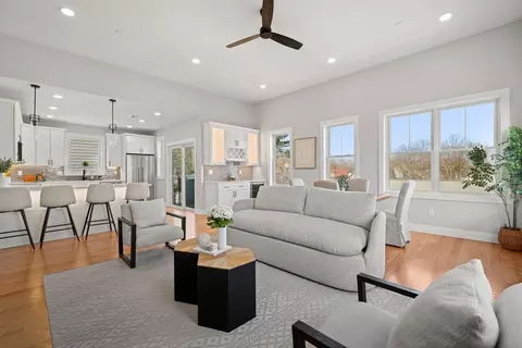 60 Fuller St #PH5, Boston, MA 02124