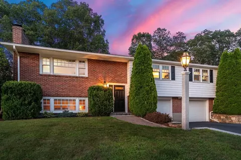 20 Woodchester Cir, Waltham, MA 02451