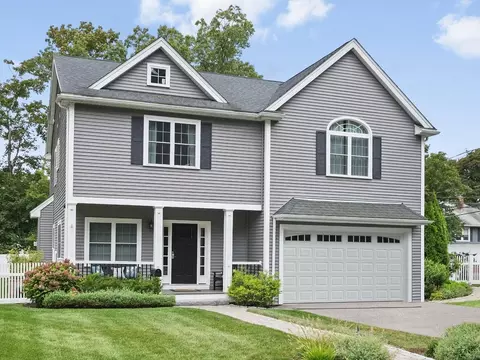 5 Rock Ln, Waltham, MA 02451