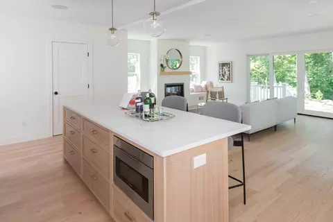 29 Berkeley St, Arlington, MA 02474 photo 3