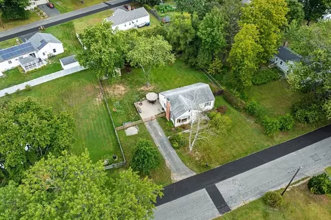 23 John St, Easthampton, MA 01027 photo 5