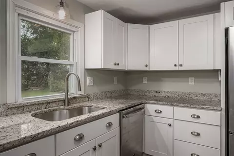 23 John St, Easthampton, MA 01027 photo 14