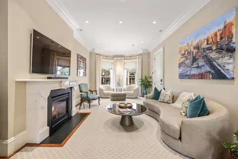 85 Pembroke St #1, Boston, MA 02118