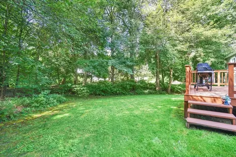 19 Ruthven St, Springfield, MA 01128 photo 18