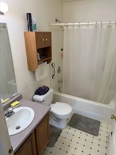 54 Pondview Dr, Fall River, MA 02721 photo 11