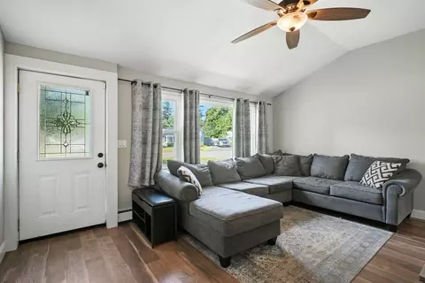 Other - 19 Harbour Rd, Springfield, MA 01118 photo 2 of 6