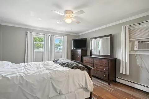 Bedroom - 19 Harbour Rd, Springfield, MA 01118 photo 1 of 8