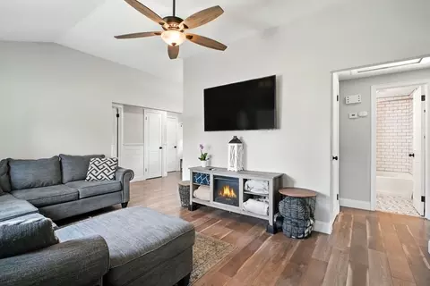 Other - 19 Harbour Rd, Springfield, MA 01118 photo 3 of 6