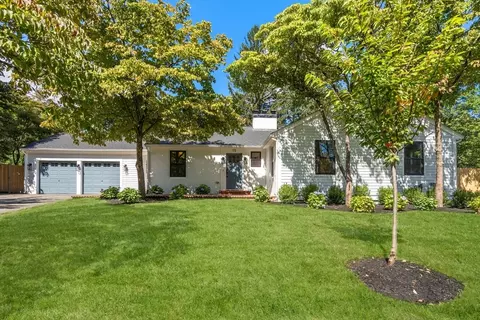 15 Avalon Rd, Needham, MA 02492