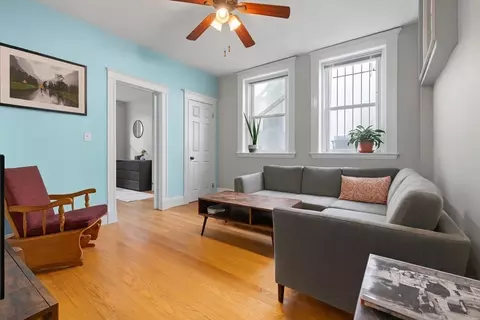 238 S Huntington Ave #1, Boston, MA 02130