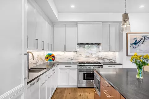 100 Linden St #105, Wellesley, MA 02482