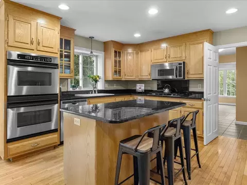 20 Pokanoket Path, Wrentham, MA 02093 photo 13