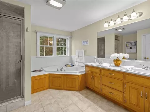 20 Pokanoket Path, Wrentham, MA 02093 photo 24