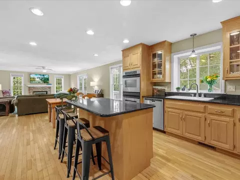 20 Pokanoket Path, Wrentham, MA 02093 photo 14