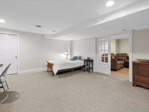 20 Pokanoket Path, Wrentham, MA 02093 photo 34