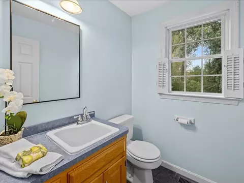 20 Pokanoket Path, Wrentham, MA 02093 photo 17