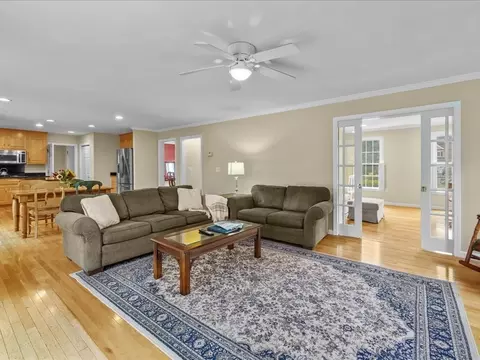 20 Pokanoket Path, Wrentham, MA 02093 photo 9