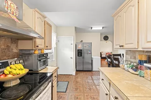 48 Tappan Pl # R, Everett, MA 02149 photo 4