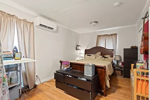34 Quequechan St, Fall River, MA 02723 photo 4