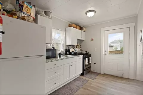 34 Quequechan St, Fall River, MA 02723 photo 6