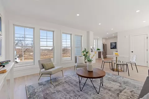 654 Mystic Ave #B, Somerville, MA 02145