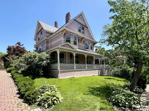 36 Lancaster St, Cambridge, MA 02140