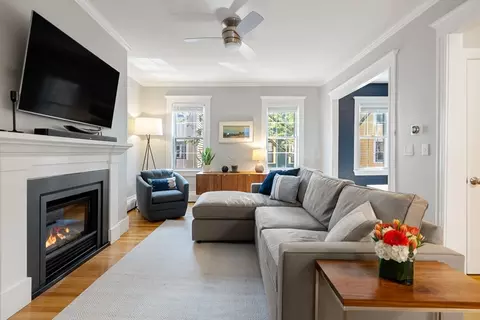 14 Mystic St #2, Boston, MA 02129