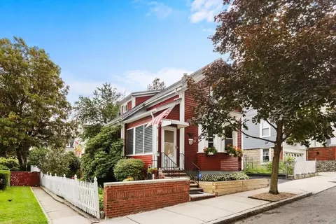 22 Pratt St, Malden, MA 02148