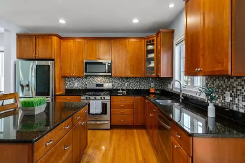 3 Monument Pl UNIT 3, Acton, MA 01720 photo 8