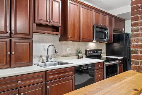 8 Summer St #103, Gloucester, MA 01930 photo 5