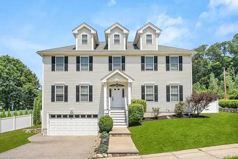 189 Collincote St, Stoneham, MA 02180