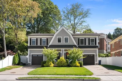 96 E Side Pkwy #96, Newton, MA 02458