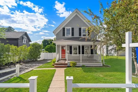 36 Pleasant St, Milton, MA 02186