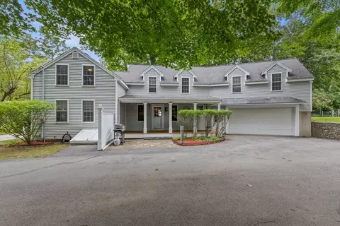 70 Maple St, West Newbury, MA 01985