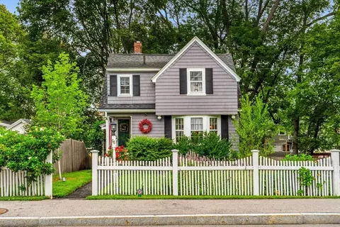 60 Park St, North Andover, MA 01845