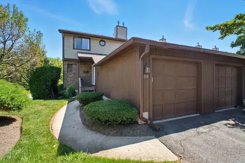 33 Dogwood Ln #33, Agawam, MA 01001