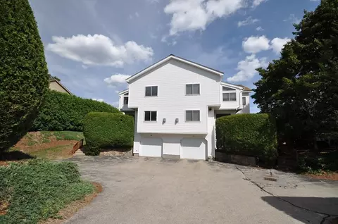 145 Captain Eames Cir #145, Ashland, MA 01721